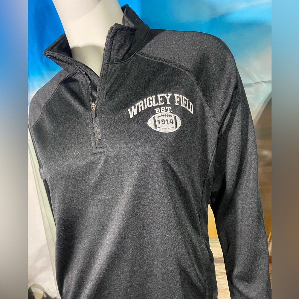 Devon & Jones Womens Wrigley Field 1/4 Zip Top